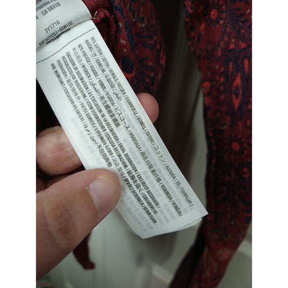 Hollister Woman XS Blouse Wrap Tasseled Front Close Long Paisley Red Elephant... - Picture 8 of 9